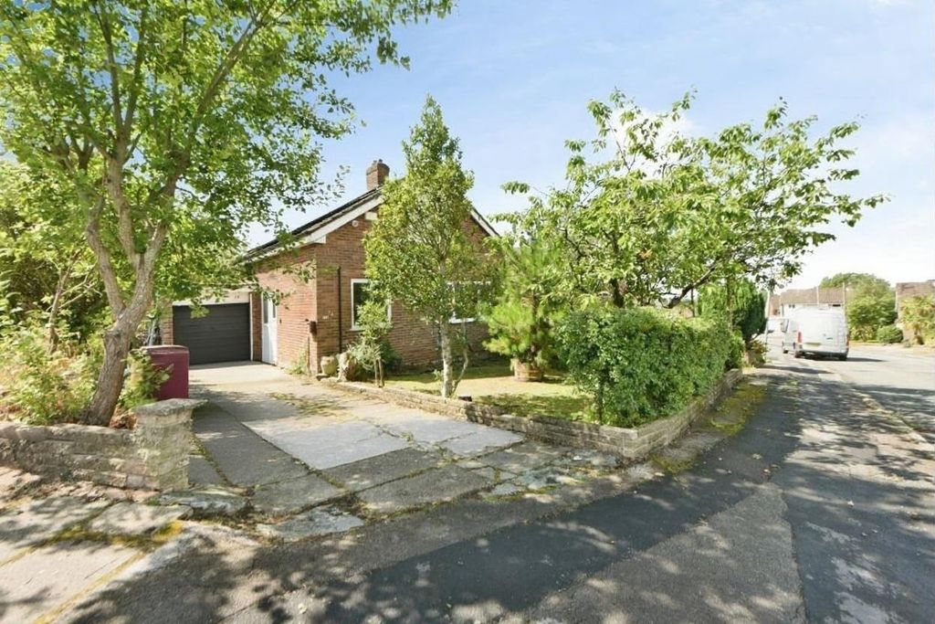 Property photo 1 of 13 Front View