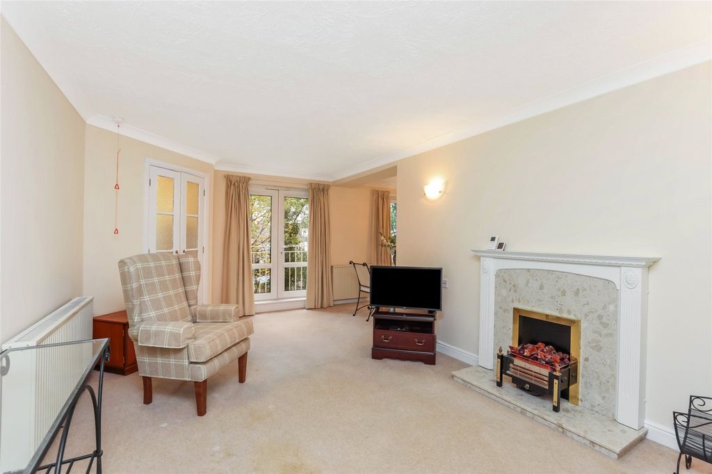 Property photo 2 of 15 Picture No. 05