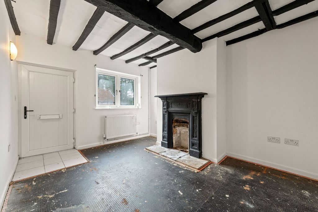 Property photo 2 of 19