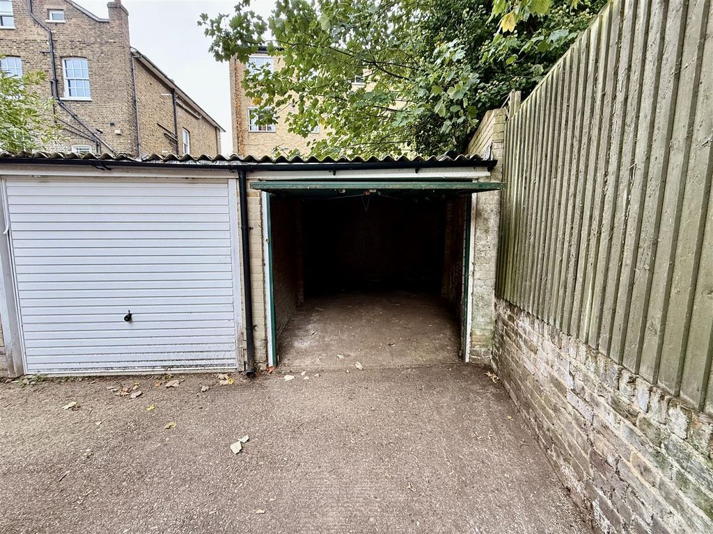 Property photo 1 of 4 1