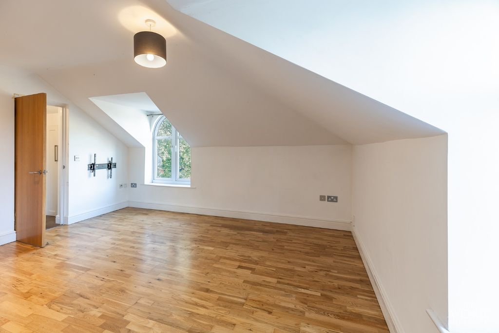 Property photo 3 of 20 4603263