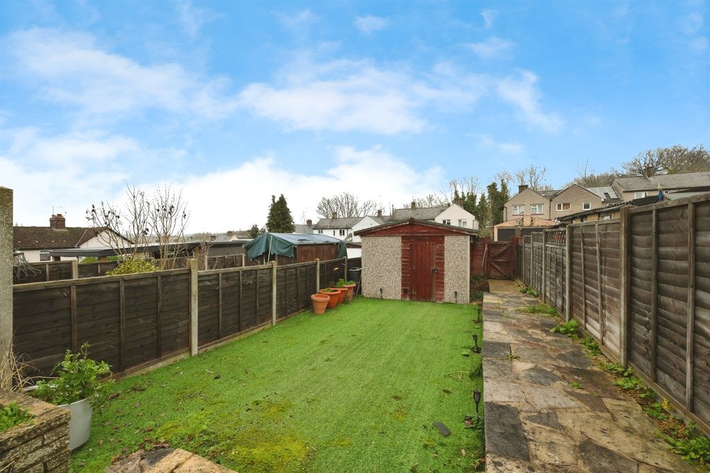 Property photo 3 of 19