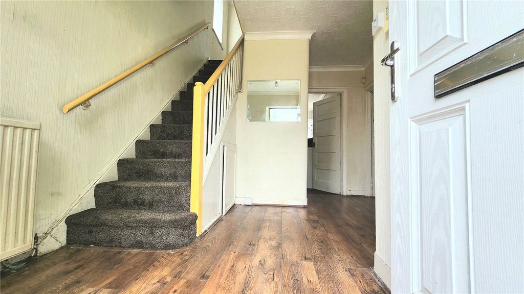 Property photo 2 of 17 Picture No. 02