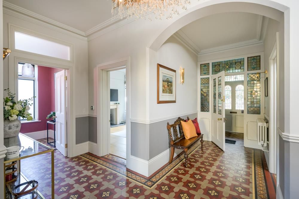 Property photo 2 of 30 Image