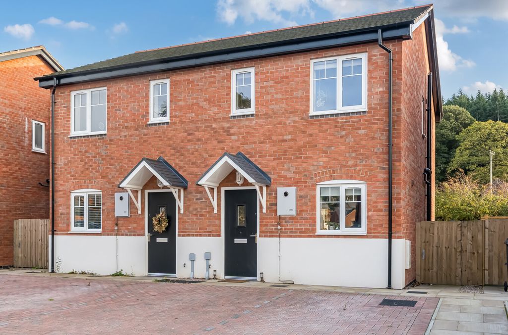 Property photo 1 of 16 1371216-13-68Ff99...