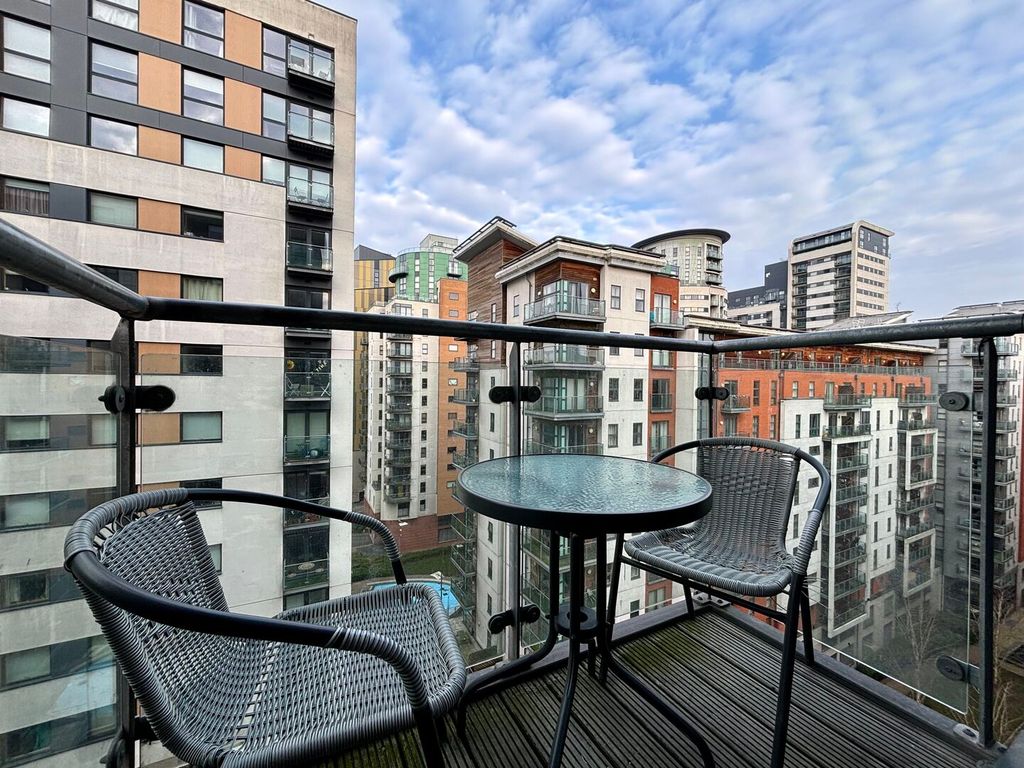 Property photo 3 of 17 Balcony