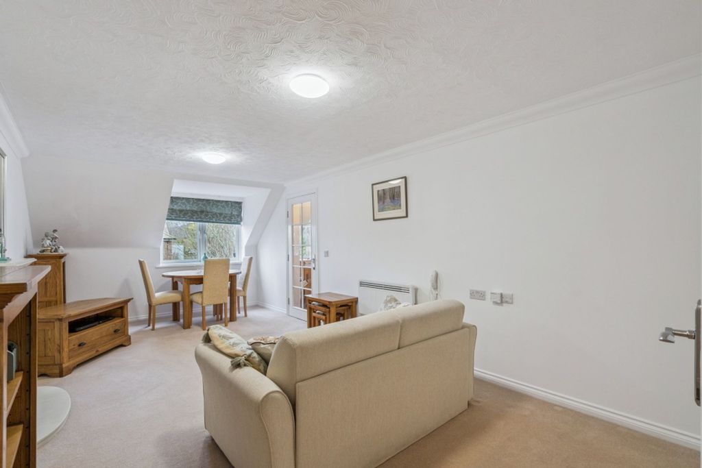 Property photo 2 of 12