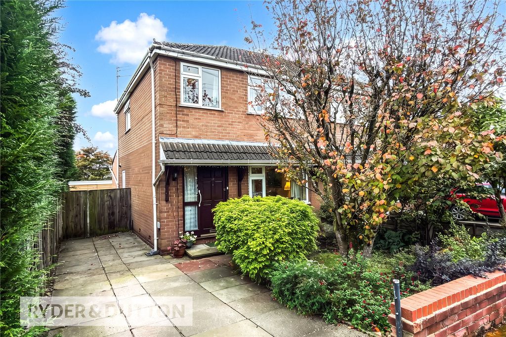 Property photo 1 of 14 External