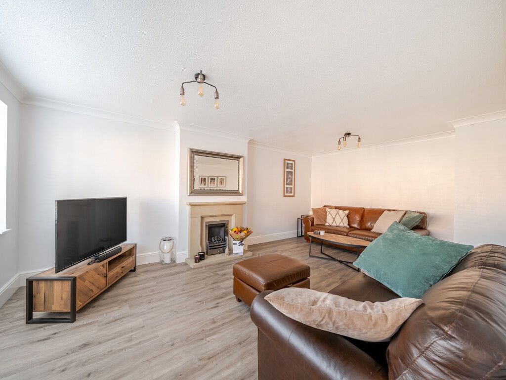 Property photo 2 of 20 1493243-20-6A5923...
