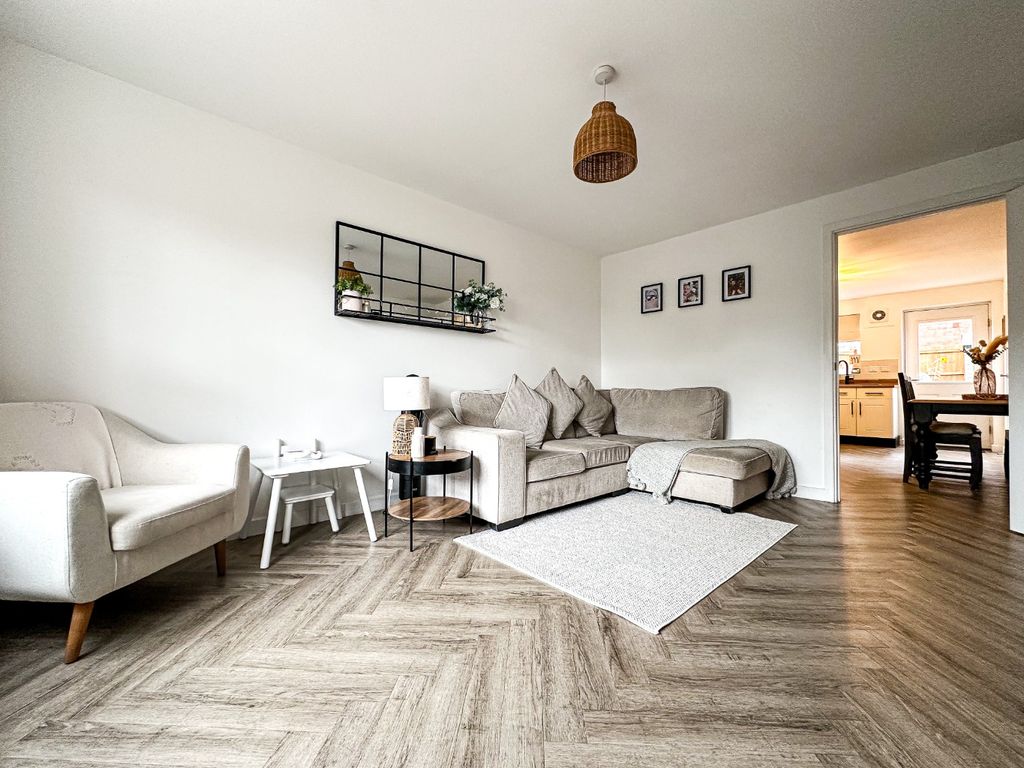Property photo 2 of 20 5279414