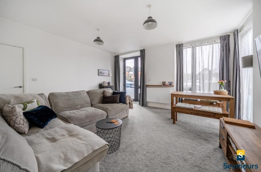 Property photo 2 of 14