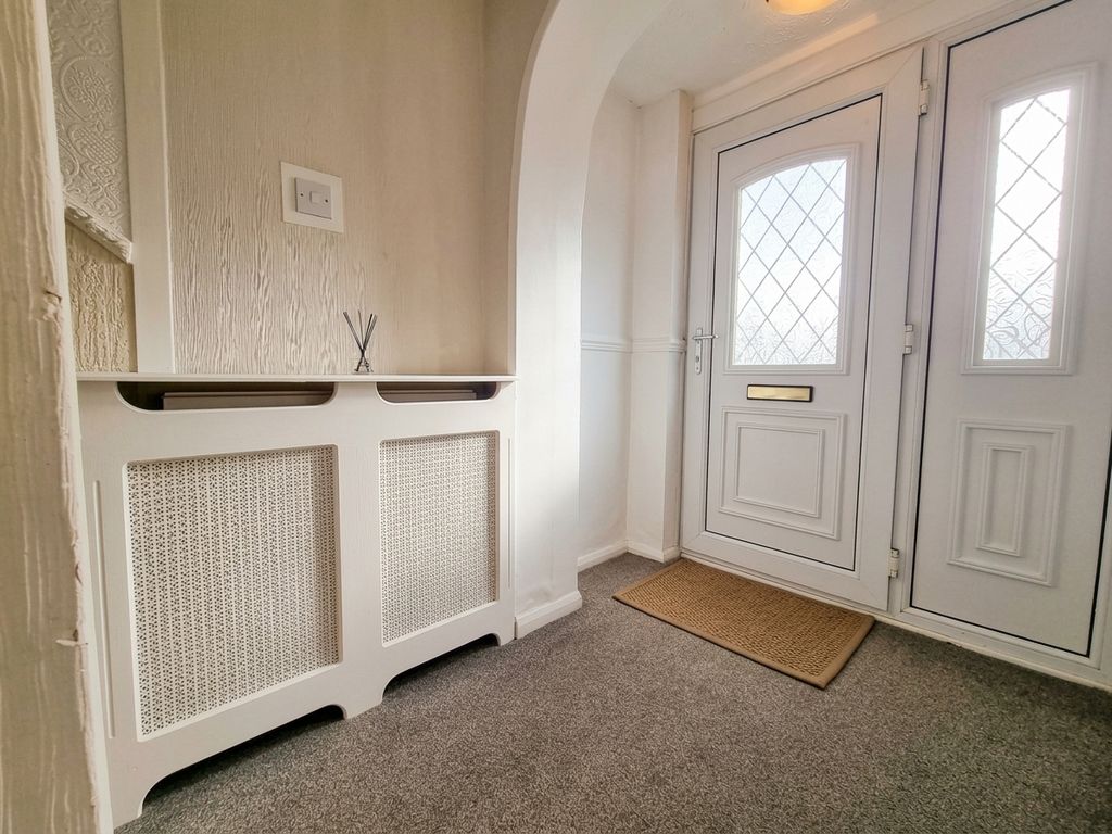 Property photo 2 of 13 Entrance