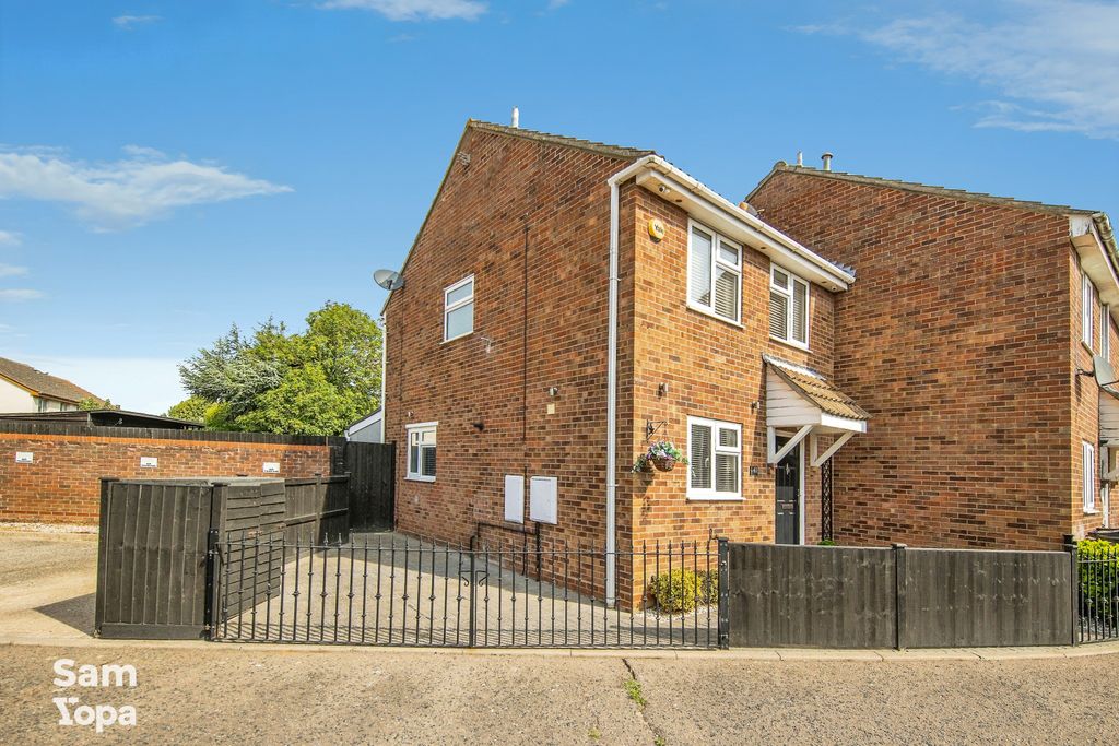 Property photo 3 of 19 E498745Ae739Db12269F57d35B6d6ba101c6d71A.Jpeg
