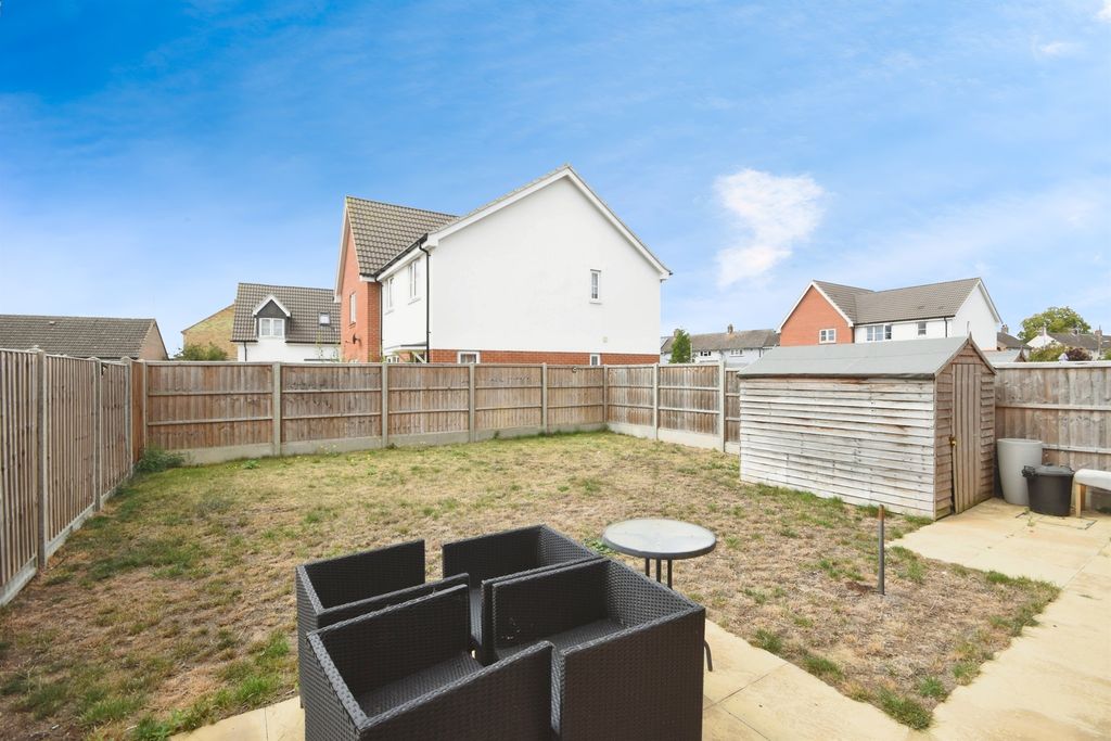 Property photo 3 of 17