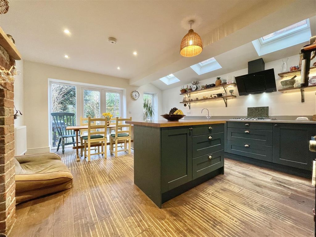 Property photo 2 of 29 Img_5868.Jpeg