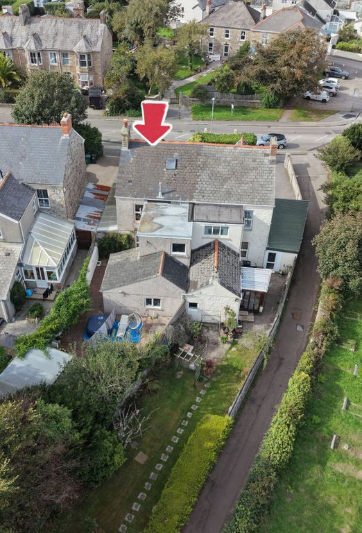 Property photo 2 of 17