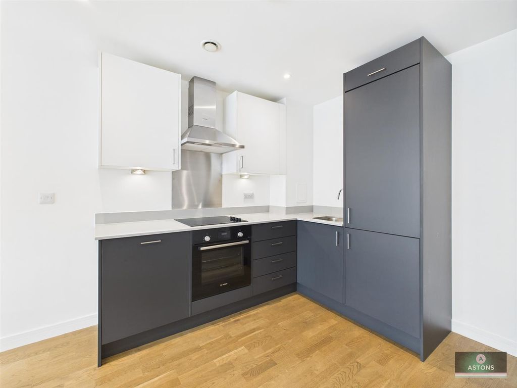 Property photo 2 of 10 Cam02202G0-Pr0615-Still001.Jpg