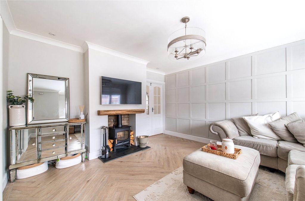 Property photo 2 of 42 Picture No. 34