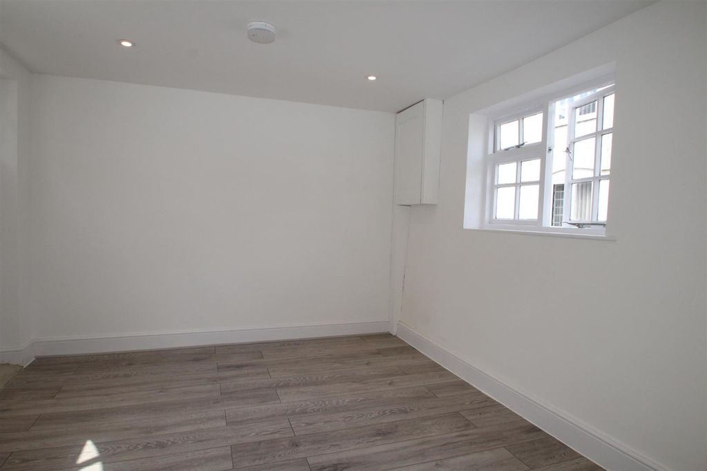 Property photo 3 of 8 Living Room