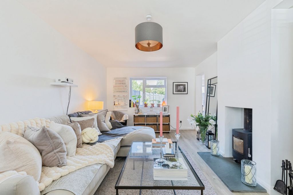 Property photo 2 of 19 Pbox-Img.Jpg