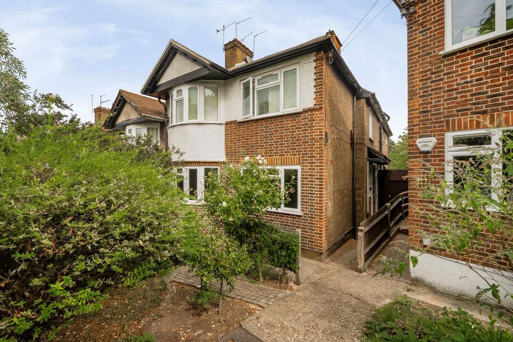 Property photo 1 of 8