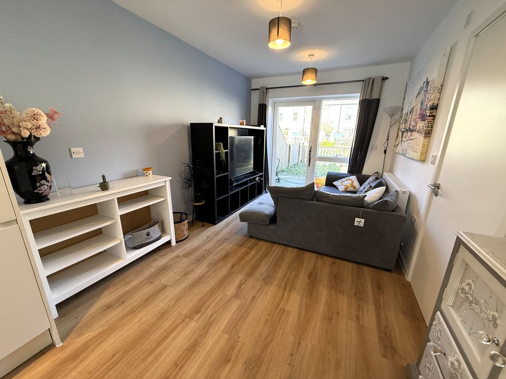 Property photo 3 of 8 Img5234