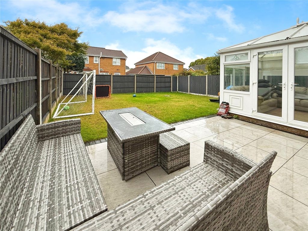 Property photo 2 of 23 Picture No. 10