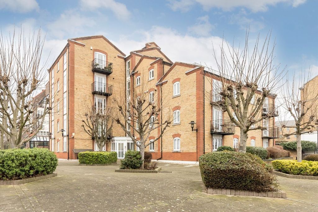 Property photo 1 of 10