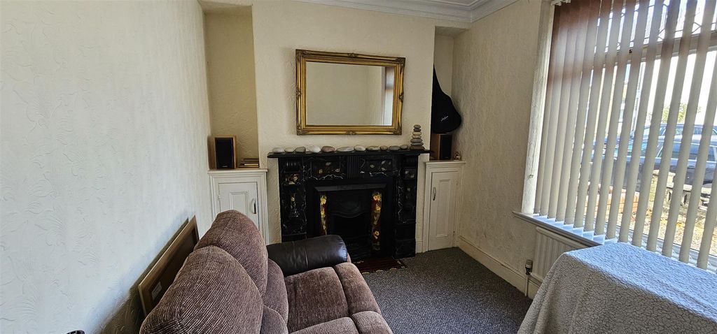 Property photo 3 of 15 1000011387.Jpg