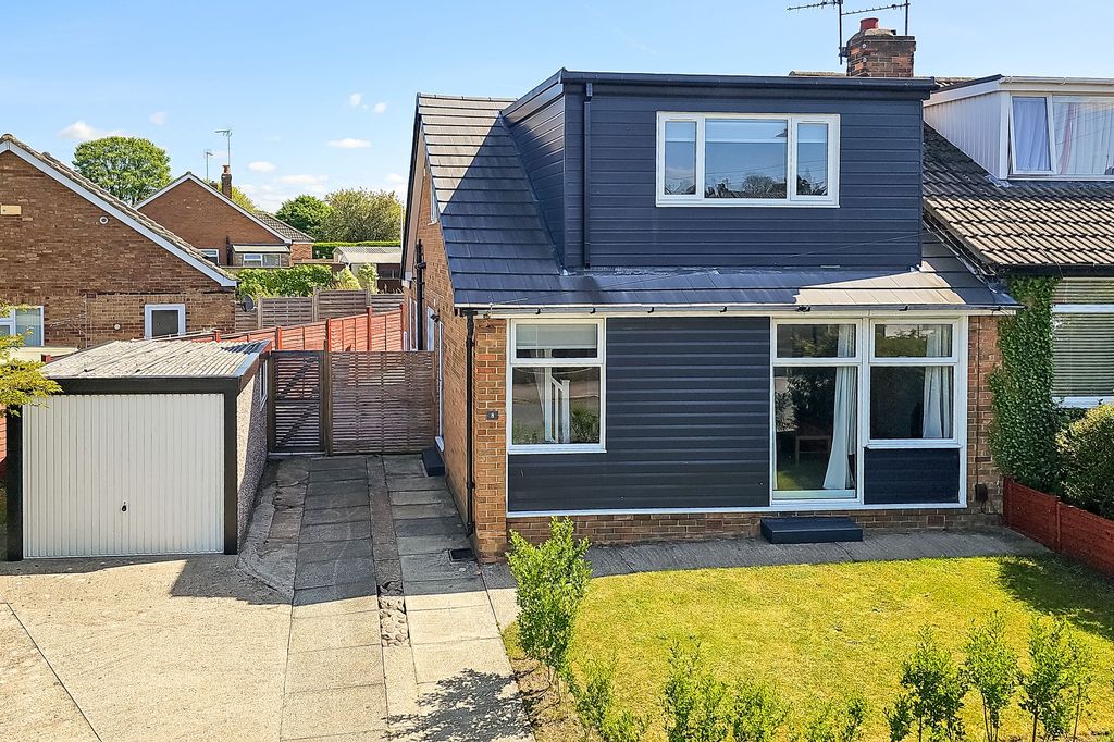 Property photo 1 of 21