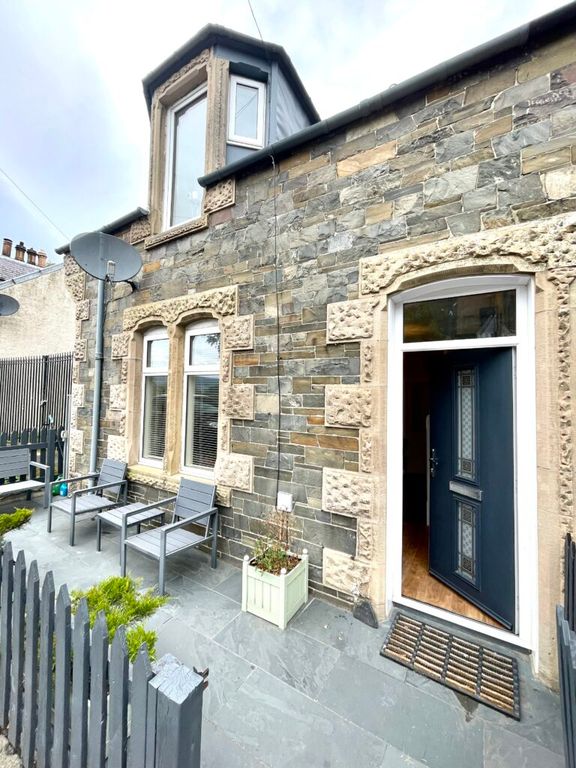 Property photo 1 of 33