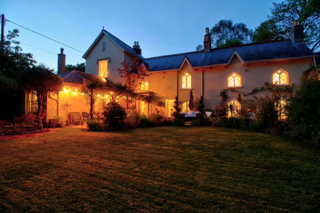 Property photo 1 of 66