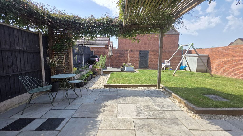 Property photo 1 of 34