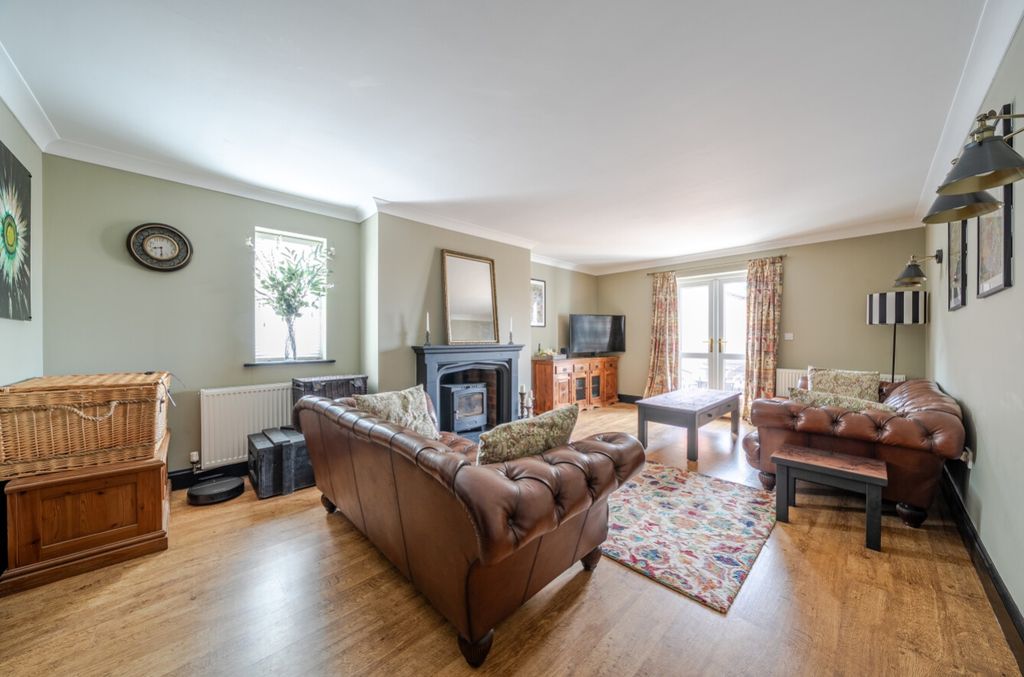 Property photo 2 of 40 3-6A68F2Bdd8A9d-1497232-19Fa9F41c79B7-24-3