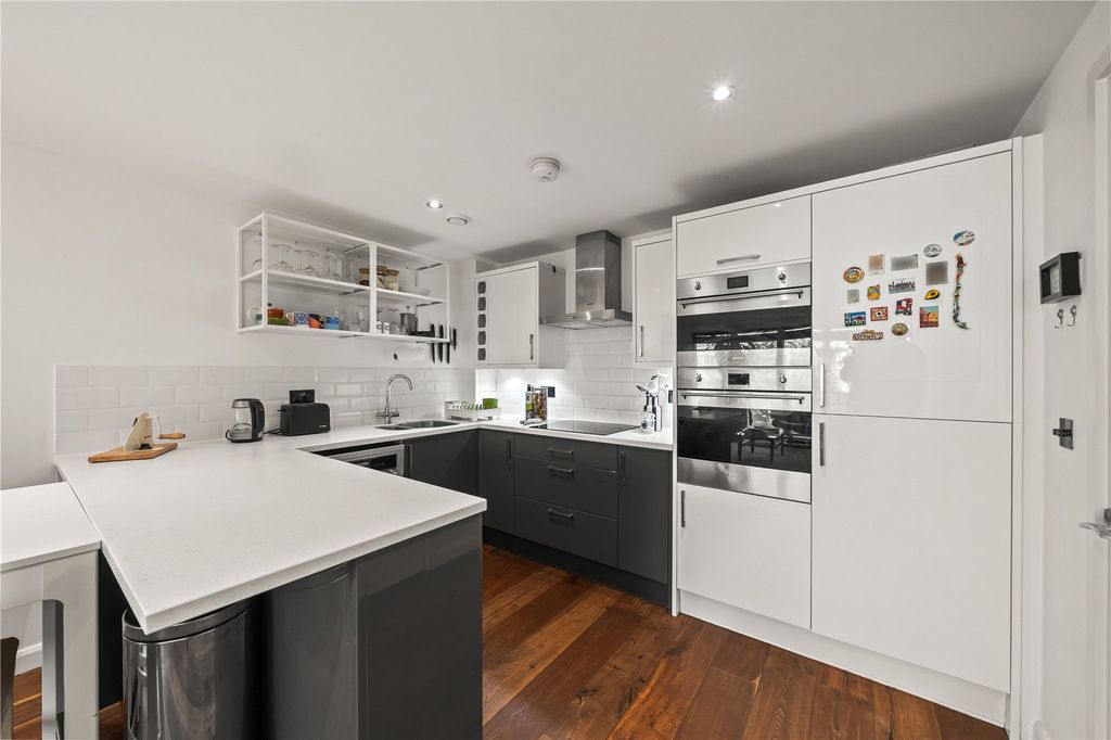 Property photo 2 of 15 Picture No. 09