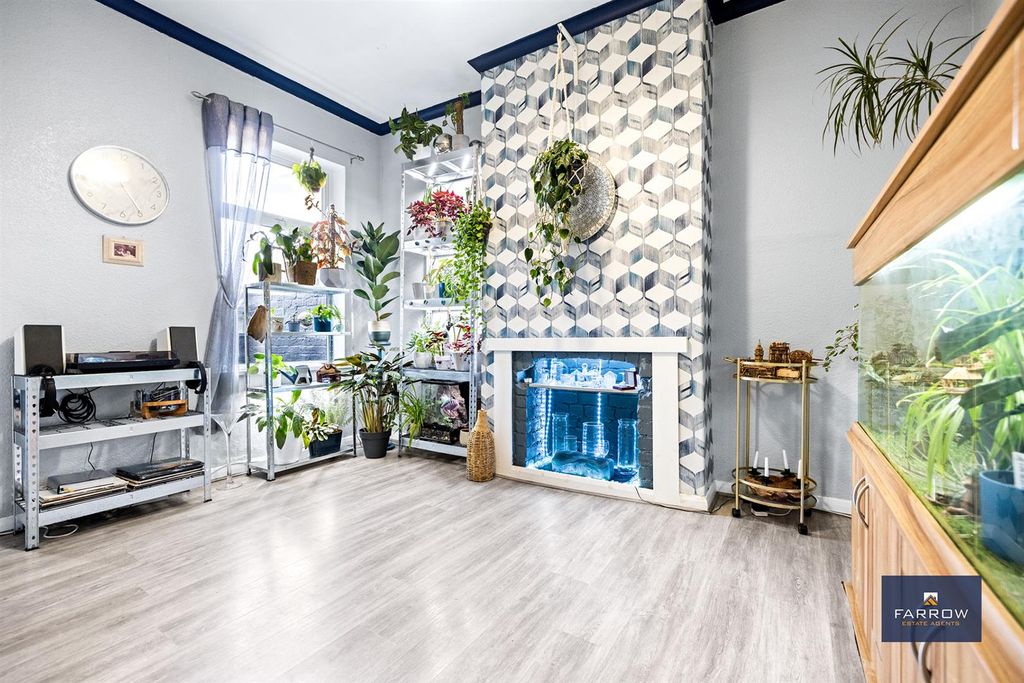 Property photo 3 of 32 Dining Room