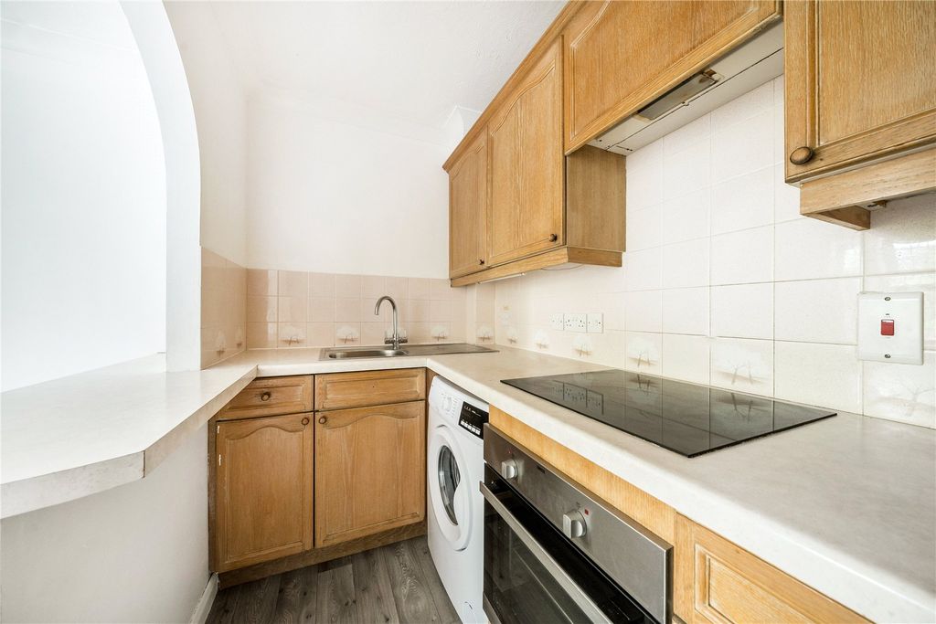 Property photo 3 of 9 Picture No. 04