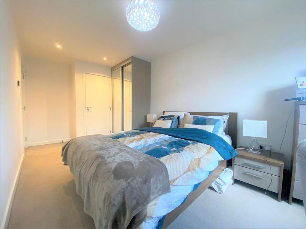 Property photo 3 of 11 Bedroom