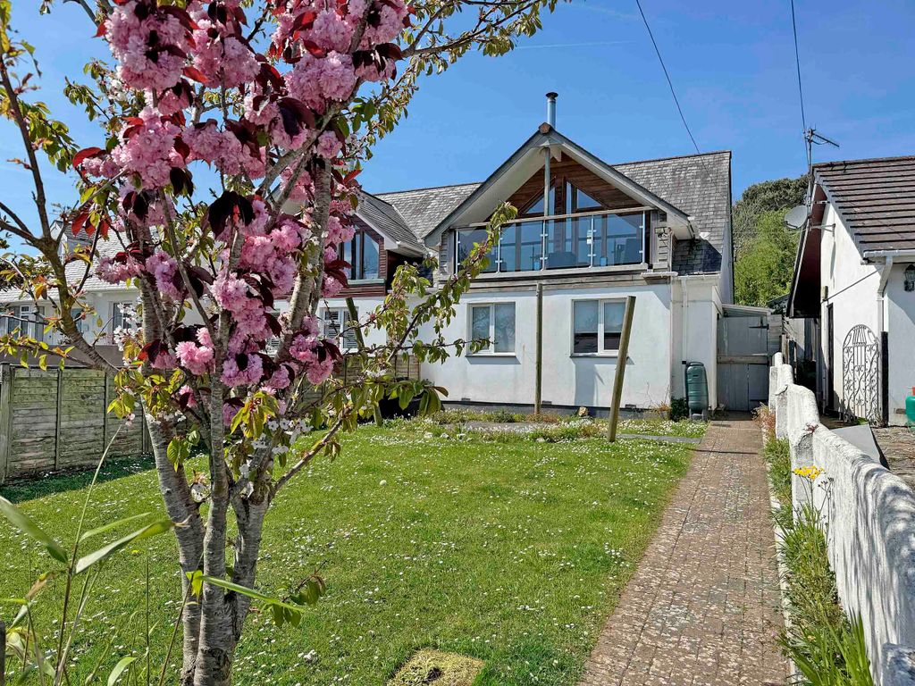 Property photo 1 of 19 Photo 1