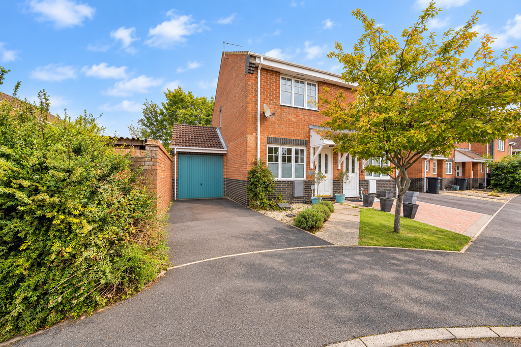 Property photo 1 of 14 51A7B4813A1F4E80804958949B8A3504