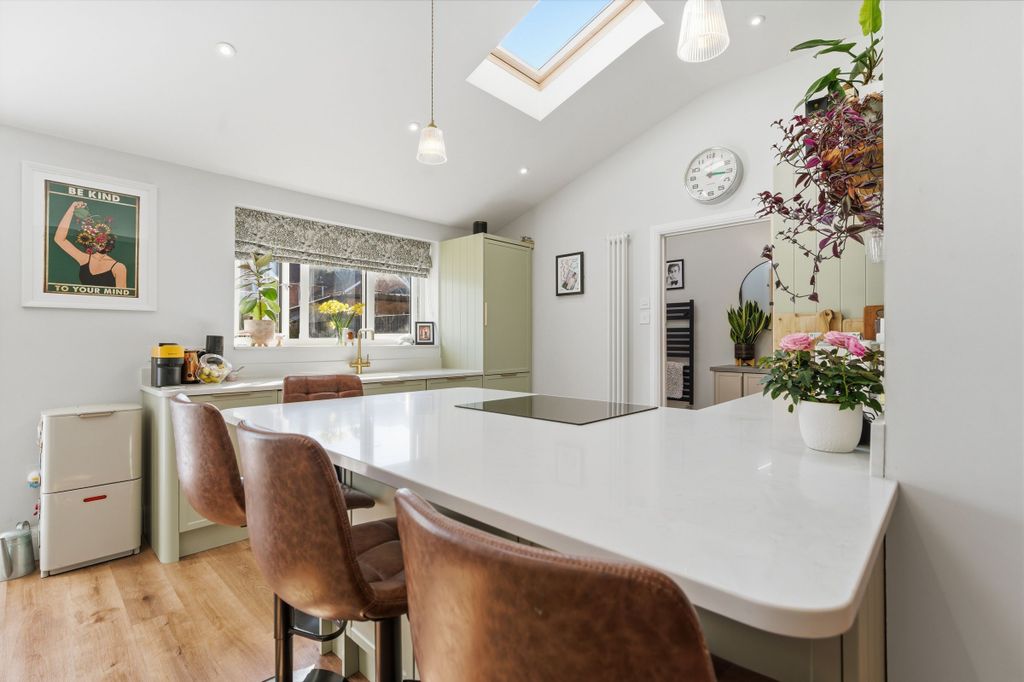 Property photo 2 of 49