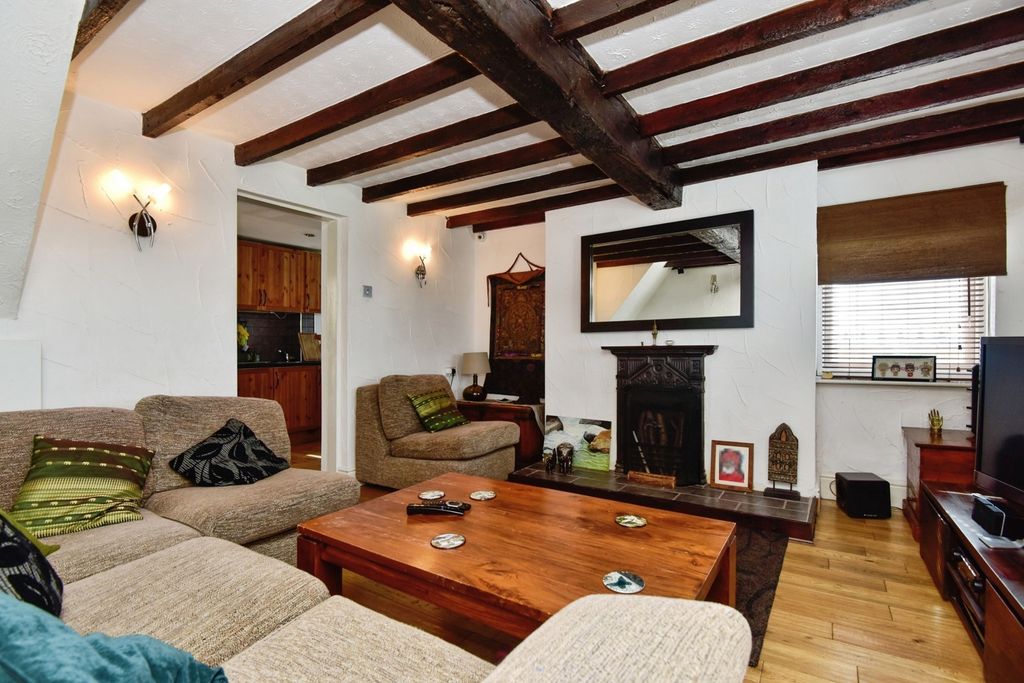 Property photo 3 of 22 Pbox-Img.Jpg