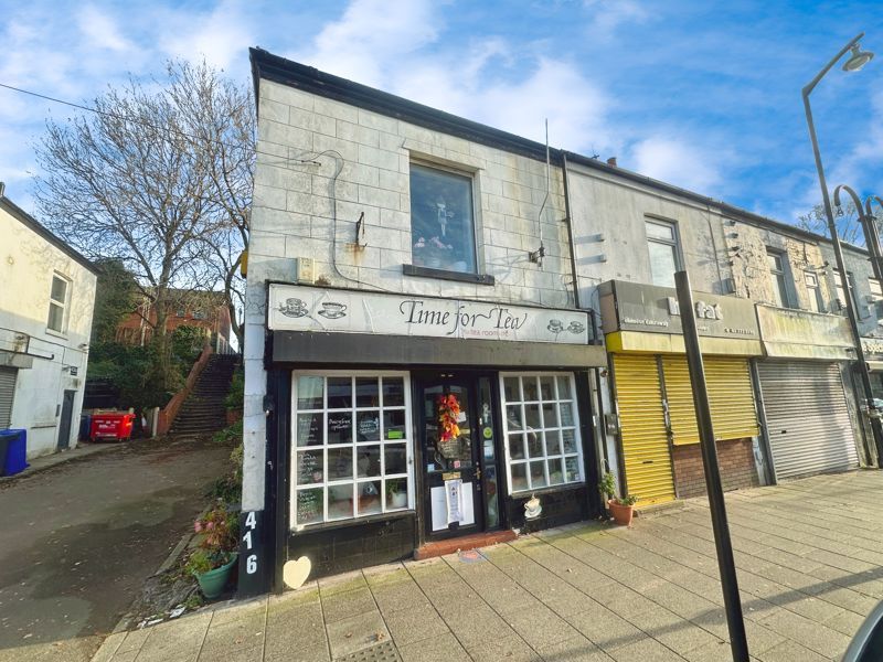 Property photo 2 of 13 Shop Front