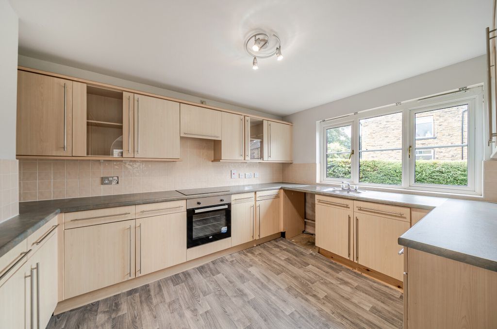 Property photo 2 of 19 1526674-4-6Abbf0c...