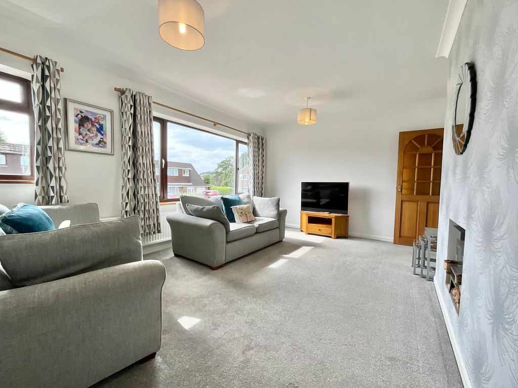 Property photo 3 of 22