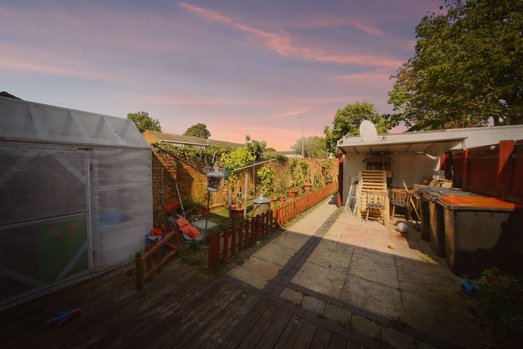 Property photo 2 of 13