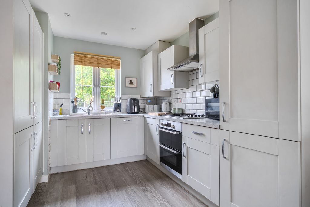 Property photo 2 of 20 1458272-14-6A0Ddbb40Dd40