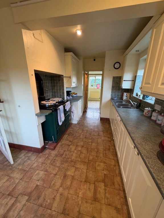 Property photo 3 of 48