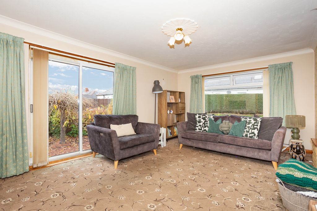 Property photo 3 of 36 Living Room