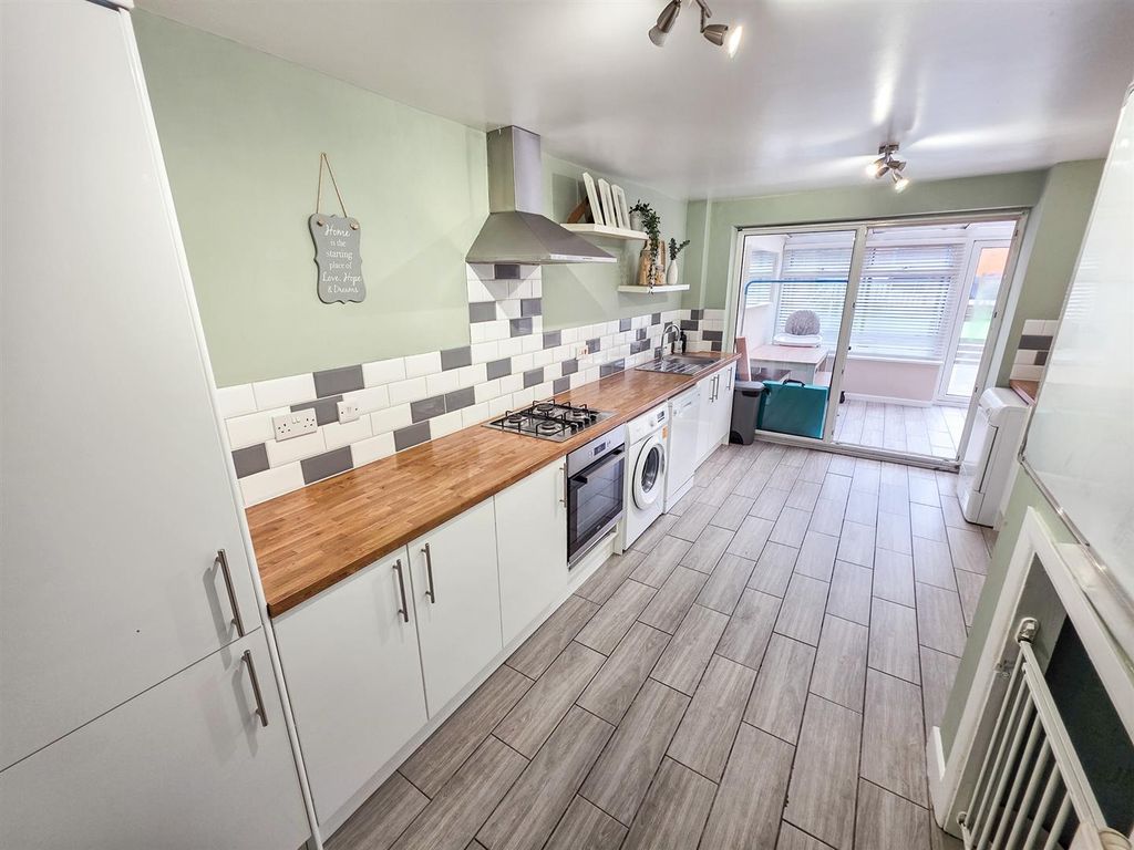 Property photo 3 of 23 20251124_111620.Jpg